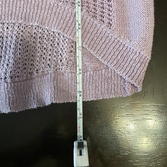 a.n.a Lavender Knit Top in size medium - Picture 9 of 11
